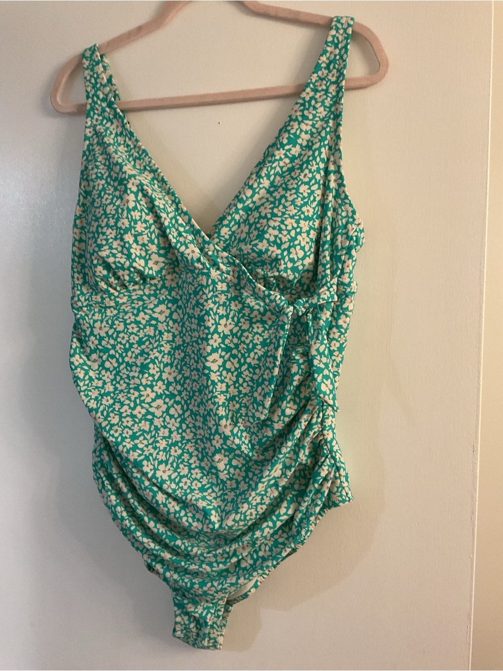 🦀 Kona Sol Seafoam Green One Piece Swimsuit